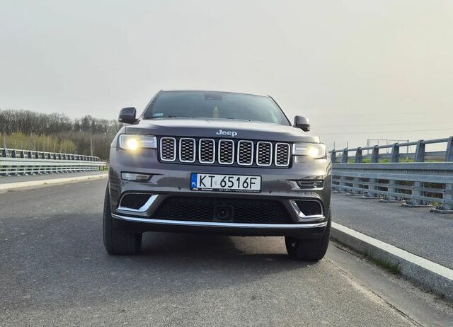 Джип Grand Cherokee, об'ємом двигуна 2.99 л та пробігом 120 тис. км за 36609 $, фото 1 на Automoto.ua