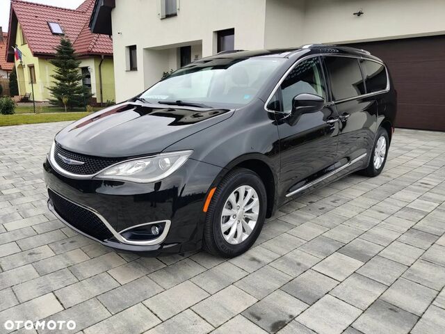 Крайслер Pacifica, об'ємом двигуна 3.61 л та пробігом 114 тис. км за 25702 $, фото 1 на Automoto.ua