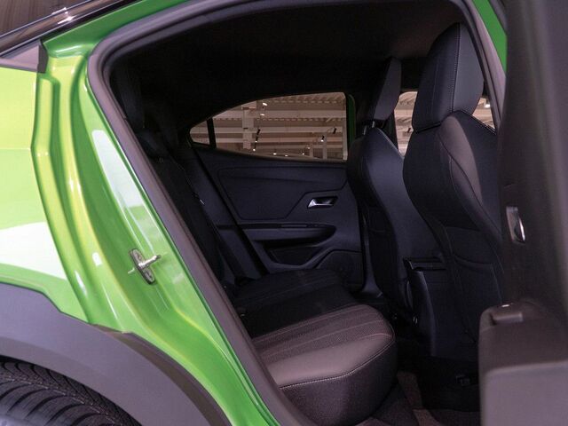 Зелений Опель Mokka, об'ємом двигуна 1.2 л та пробігом 22 тис. км за 29401 $, фото 7 на Automoto.ua