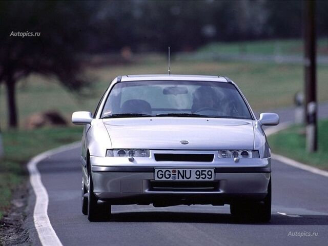 Опель Калібра, Купе 1990 - 1997 A 2.0 i 16V