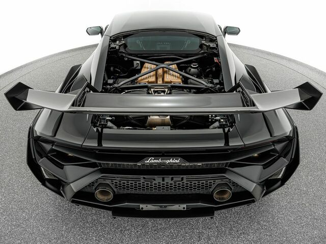 Чорний Ламборджині Хуракан, об'ємом двигуна 5.2 л та пробігом 6 тис. км за 388242 $, фото 16 на Automoto.ua