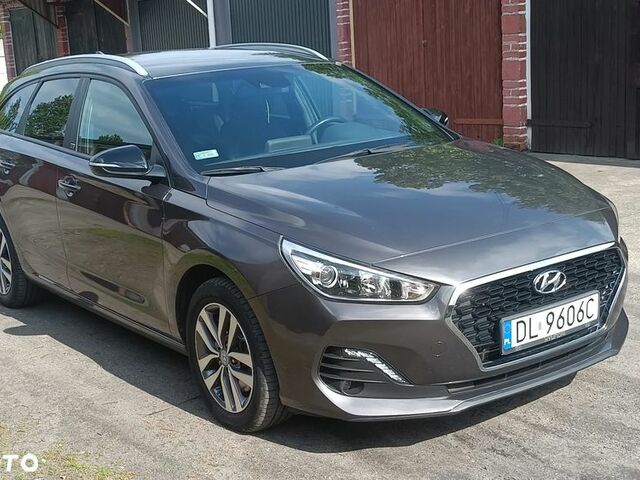 Хендай i30, об'ємом двигуна 1.35 л та пробігом 28 тис. км за 15097 $, фото 1 на Automoto.ua