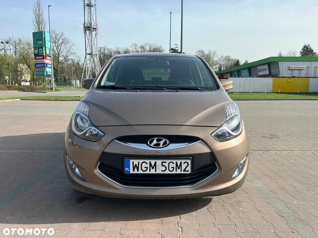 Хендай ix20, об'ємом двигуна 1.59 л та пробігом 110 тис. км за 8315 $, фото 11 на Automoto.ua