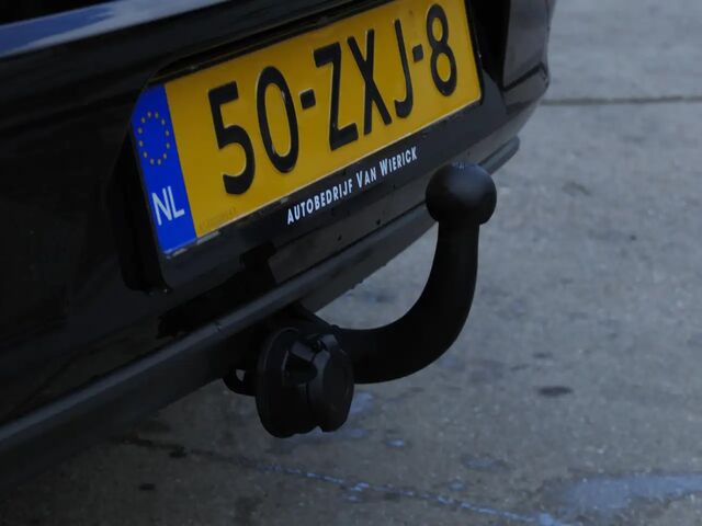 Фольксваген Гольф 2013 у Європі на Automoto.ua Чорний Фольксваген Гольф, об'ємом двигуна 1.2 л та пробігом 189 тис. км за 9060 $, фото 6 на Automoto.ua