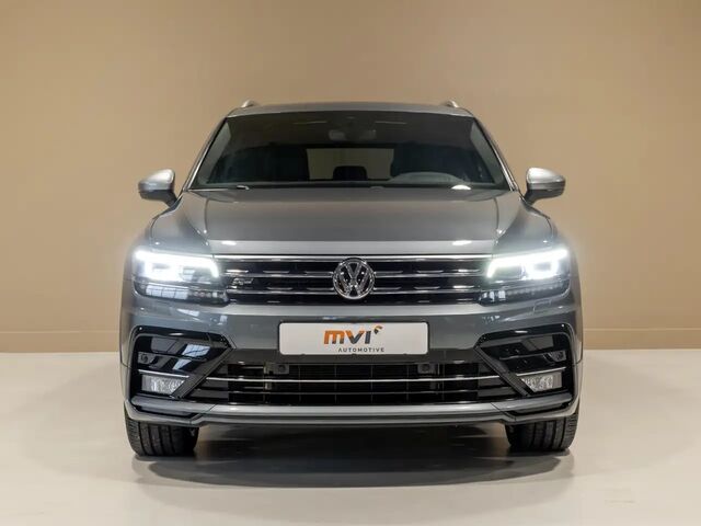 Фольксваген Tiguan Allspace 2020 в Европе на Automoto.ua Серый Фольксваген Tiguan Allspace, объемом двигателя 1.98 л и пробегом 118 тыс. км за 41949 $, фото 8 на Automoto.ua