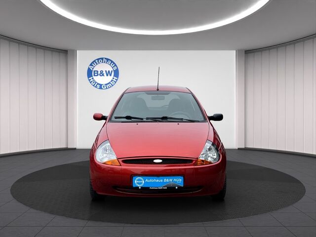 Красный Форд КА, объемом двигателя 1.3 л и пробегом 84 тыс. км за 2591 $, фото 1 на Automoto.ua