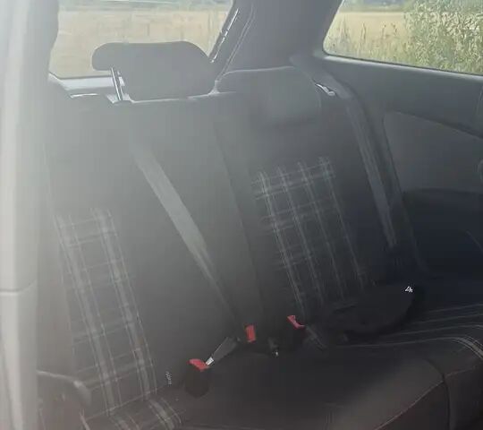 Фольксваген Polo GTI 2011 у Європі на Automoto.ua Чорний Фольксваген Polo GTI, об'ємом двигуна 1.39 л та пробігом 111 тис. км за 14916 $, фото 11 на Automoto.ua