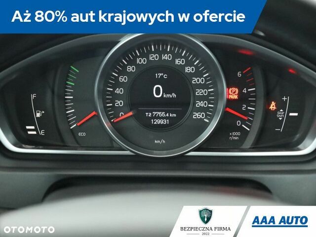 Вольво В40, объемом двигателя 1.56 л и пробегом 130 тыс. км за 9071 $, фото 9 на Automoto.ua