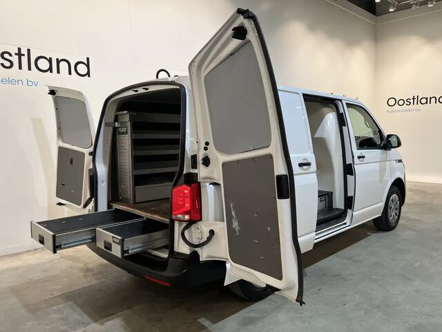Фольксваген T6.1 Transporter 2021 у Європі на Automoto.ua Білий Фольксваген T6.1 Transporter, об'ємом двигуна 1.97 л та пробігом 81 тис. км за 25290 $, фото 2 на Automoto.ua