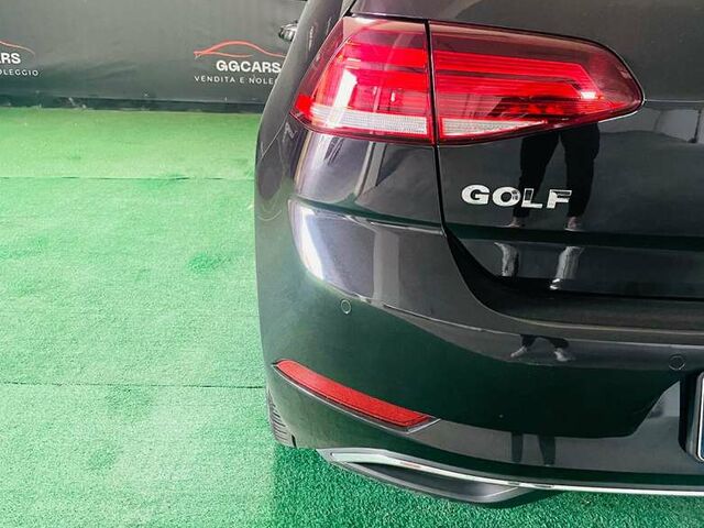 Чорний Фольксваген Golf Plus, об'ємом двигуна 1.6 л та пробігом 105 тис. км за 17223 $, фото 5 на Automoto.ua