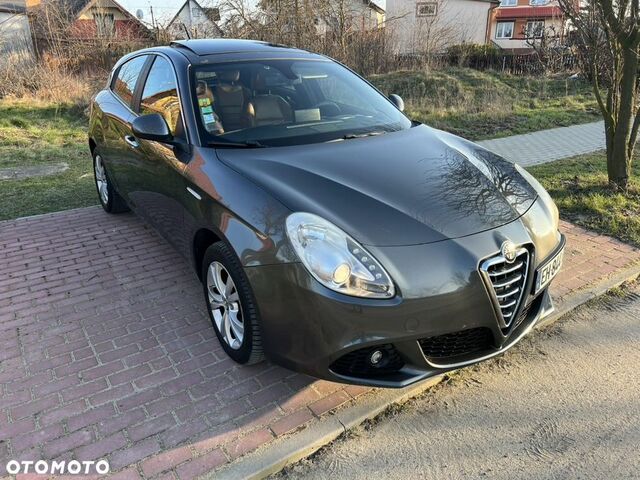 Альфа Ромео Giulietta, об'ємом двигуна 1.6 л та пробігом 190 тис. км за 3218 $, фото 2 на Automoto.ua