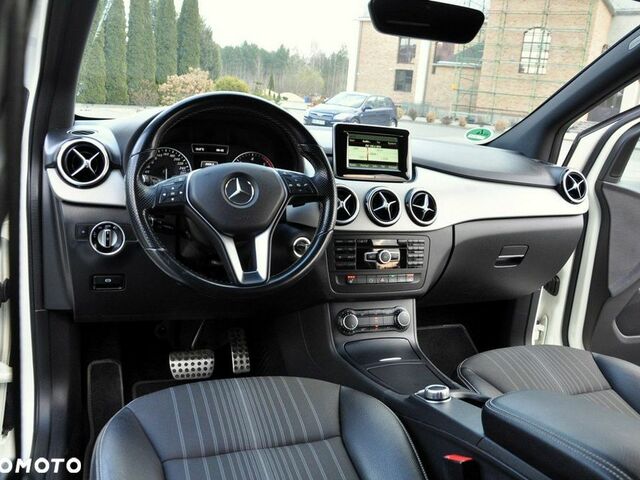 Мерседес Б-клас 2014 у Європі на Automoto.ua Білий Мерседес Б-клас, об'ємом двигуна 2.14 л та пробігом 206 тис. км за 9662 $, фото 27 на Automoto.ua