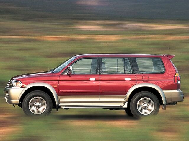 Міцубісі Паджеро Спорт, Позашляховик / Кросовер 2004 - 2008 2.5 TD (133 Hp)