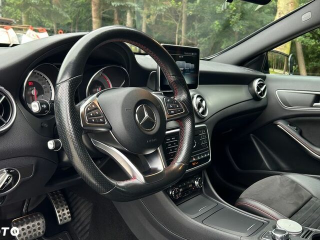 Мерседес ГЛА-Клас 2016 у Європі на Automoto.ua Сірий Мерседес ГЛА-Клас, об'ємом двигуна 1 л та пробігом 110 тис. км за 21550 $, фото 16 на Automoto.ua