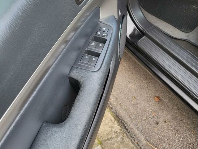 Шевроле Епіка 2008 у Європі на Automoto.ua Чорний Шевроле Епіка, об'ємом двигуна 1.99 л та пробігом 170 тис. км за 3900 $, фото 7 на Automoto.ua