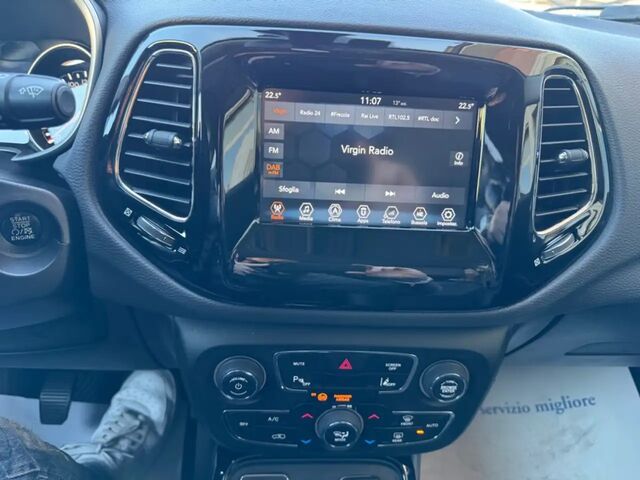 Джип Компас 2018 в Европе на Automoto.ua Белый Джип Компас, объемом двигателя 1.6 л и пробегом 70 тыс. км за 19213 $, фото 11 на Automoto.ua