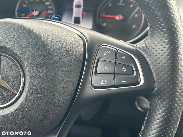 Мерседес X-Class 2019 у Європі на Automoto.ua Чорний Мерседес X-Class, об'ємом двигуна 2.3 л та пробігом 102 тис. км за 33632 $, фото 15 на Automoto.ua