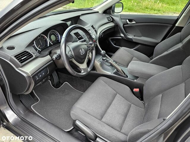 Хонда Аккорд, об'ємом двигуна 2 л та пробігом 123 тис. км за 8402 $, фото 23 на Automoto.ua