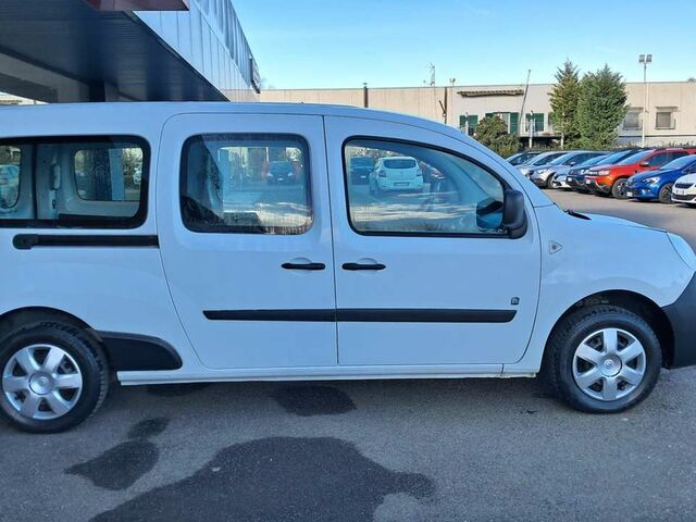 Белый Рено KANGOO ZE, объемом двигателя 1 л и пробегом 50 тыс. км за 8887 $, фото 3 на Automoto.ua