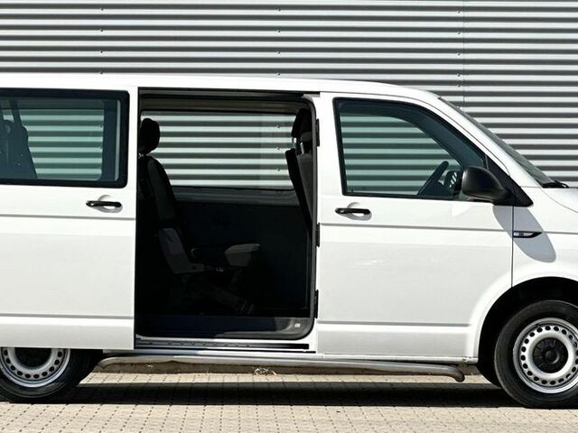 Фольксваген Transporter T6 2016 в Европе на Automoto.ua Белый Фольксваген Transporter T6, объемом двигателя 1.97 л и пробегом 224 тыс. км за 16987 $, фото 3 на Automoto.ua
