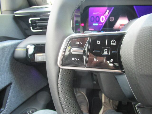 Рено R 4 2025 в Европе на Automoto.ua Зеленый Рено R 4, объемом двигателя 0 л и пробегом 2 тыс. км за 44111 $, фото 16 на Automoto.ua