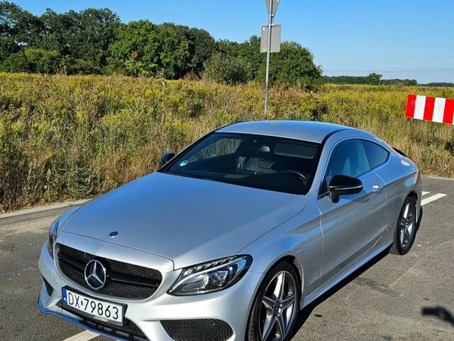 Мерседес Ц-Клас 2018 у Європі на Automoto.ua Сірий Мерседес Ц-Клас, об'ємом двигуна 1 л та пробігом 144 тис. км за 24819 $, фото 1 на Automoto.ua