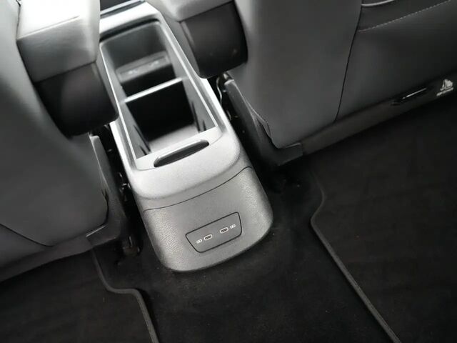 Фольксваген ID.3 2020 у Європі на Automoto.ua Білий Фольксваген ID.3, об'ємом двигуна 0 л та пробігом 76 тис. км за 21250 $, фото 6 на Automoto.ua