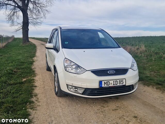 Форд Галаксі, об'ємом двигуна 2 л та пробігом 225 тис. км за 4276 $, фото 2 на Automoto.ua