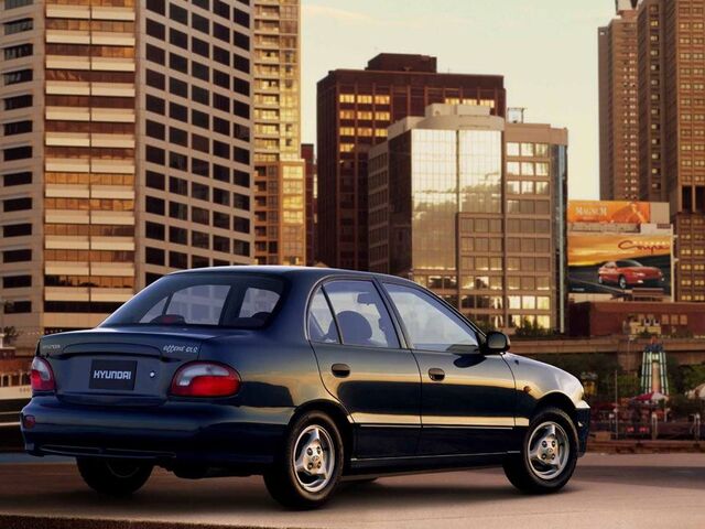 Хендай Акцент, Седан 1995 - 1999 1.3 i GLS