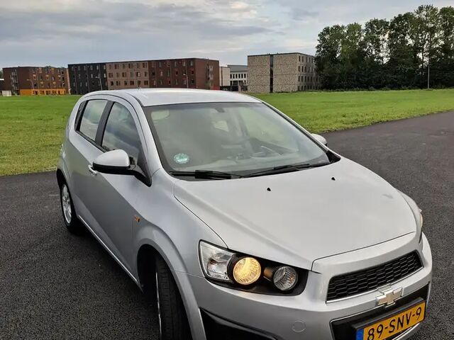 Шевроле Авео 2011 в Европе на Automoto.ua Шевроле Авео, объемом двигателя 1.4 л и пробегом 83 тыс. км за 8168 $, фото 5 на Automoto.ua