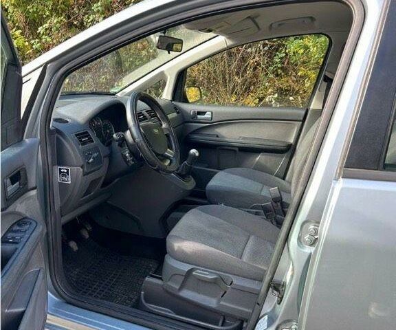 Форд Си-Макс 2005 в Европе на Automoto.ua Серый Форд Си-Макс, объемом двигателя 0 л и пробегом 255 тыс. км за 1300 $, фото 4 на Automoto.ua