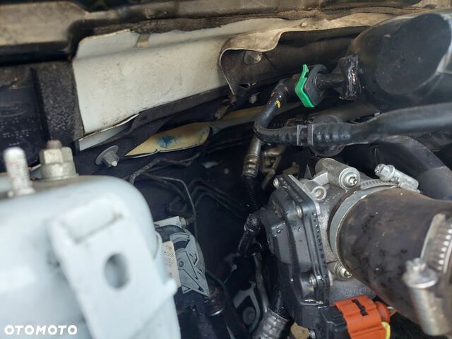 Форд Транзит Кур'єр, об'ємом двигуна 1 л та пробігом 73 тис. км за 3456 $, фото 10 на Automoto.ua