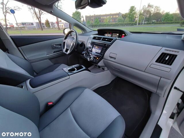 Тойота Prius Plus, объемом двигателя 1.8 л и пробегом 194 тыс. км за 17905 $, фото 5 на Automoto.ua