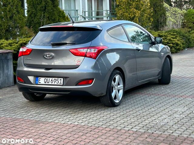 Хендай i30, об'ємом двигуна 1.4 л та пробігом 178 тис. км за 6458 $, фото 22 на Automoto.ua