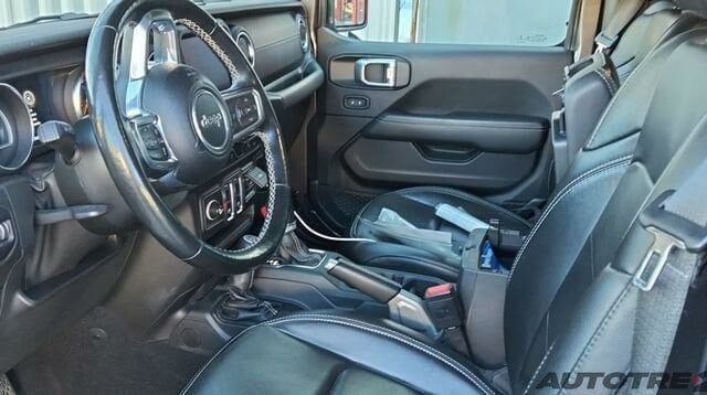 Джип Wrangler 2021 у Європі на Automoto.ua Сірий Джип Wrangler, об'ємом двигуна 2 л та пробігом 130 тис. км за 36500 $, фото 3 на Automoto.ua