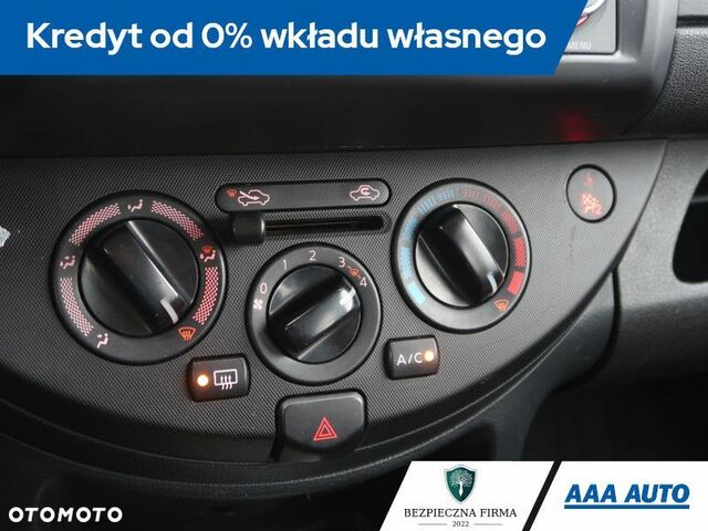 Ніссан Ноут, об'ємом двигуна 1.39 л та пробігом 191 тис. км за 3456 $, фото 12 на Automoto.ua