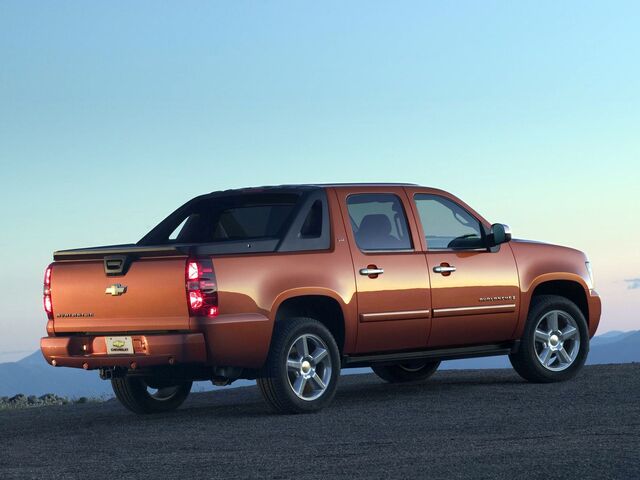 Шевроле Аваланч, Пикап 2001 - 2006 8.1 V8