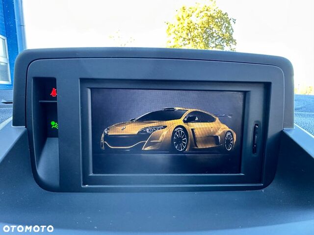 Рено Меган 2010 в Европе на Automoto.ua Черный Рено Меган, объемом двигателя 1 л и пробегом 164 тыс. км за 4093 $, фото 11 на Automoto.ua