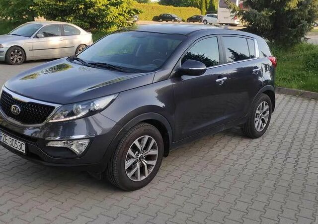 Киа Sportage, объемом двигателя 1.59 л и пробегом 95 тыс. км за 12311 $, фото 1 на Automoto.ua