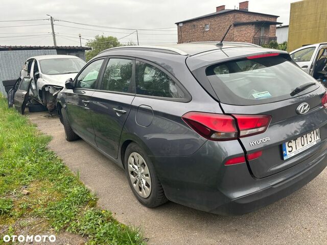 Хендай i30, об'ємом двигуна 1.58 л та пробігом 165 тис. км за 5400 $, фото 6 на Automoto.ua