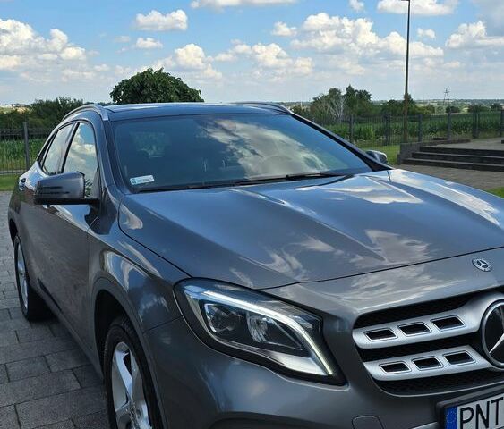 Мерседес ГЛА-Класс 2017 в Европе на Automoto.ua Серый Мерседес ГЛА-Класс, объемом двигателя 1 л и пробегом 154 тыс. км за 17434 $, фото 2 на Automoto.ua