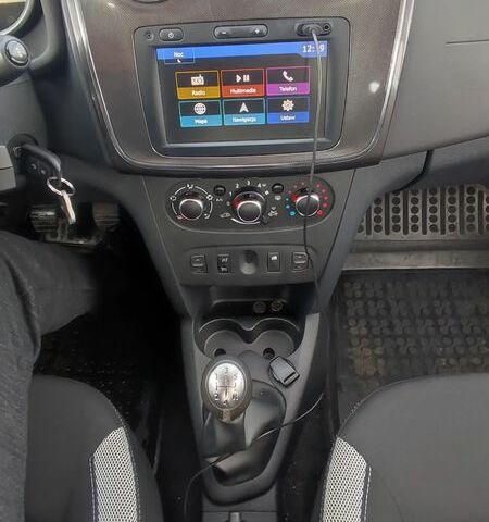 Дачія Sandero StepWay, об'ємом двигуна 0.9 л та пробігом 47 тис. км за 9395 $, фото 9 на Automoto.ua