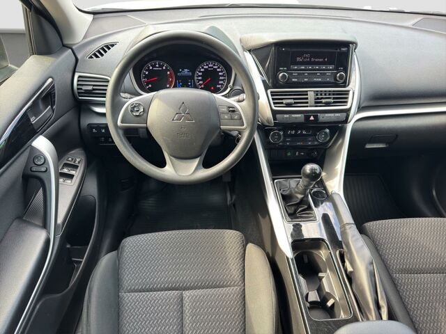 Мицубиси Эклипс 2019 в Европе на Automoto.ua Мицубиси Эклипс, объемом двигателя 1.5 л и пробегом 73 тыс. км за 14988 $, фото 13 на Automoto.ua