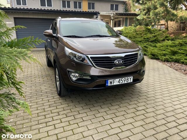 Киа Sportage, объемом двигателя 1.69 л и пробегом 130 тыс. км за 10043 $, фото 2 на Automoto.ua