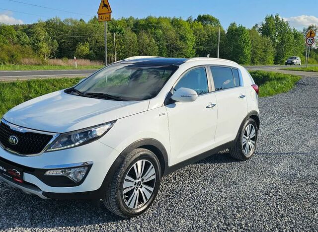 Киа Sportage, объемом двигателя 2 л и пробегом 157 тыс. км за 12937 $, фото 10 на Automoto.ua