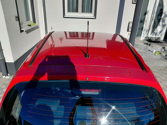 Мицубиси Кольт 2009 в Европе на Automoto.ua Красный Мицубиси Кольт, объемом двигателя 0 л и пробегом 172 тыс. км за 1299 $, фото 4 на Automoto.ua