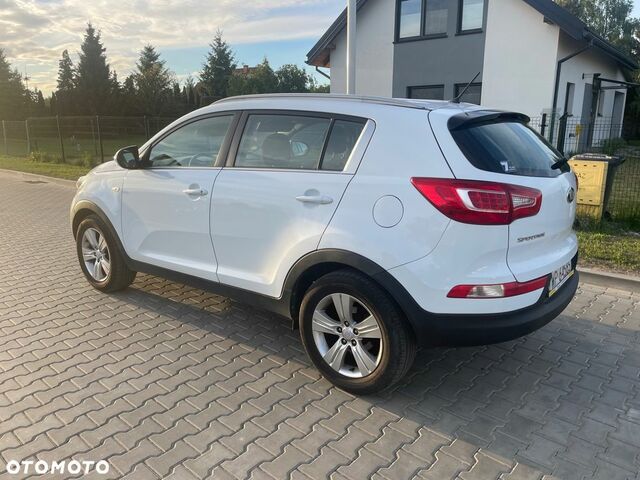 Кіа Sportage, об'ємом двигуна 1.69 л та пробігом 120 тис. км за 8834 $, фото 7 на Automoto.ua