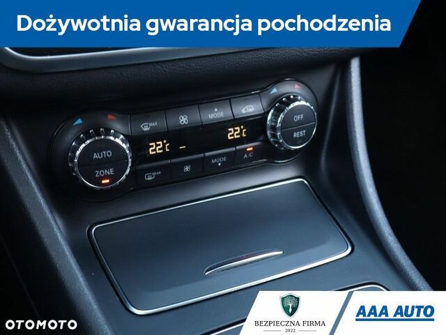 Мерседес ГЛА-Клас 2017 у Європі на Automoto.ua Білий Мерседес ГЛА-Клас, об'ємом двигуна 1 л та пробігом 160 тис. км за 19371 $, фото 19 на Automoto.ua