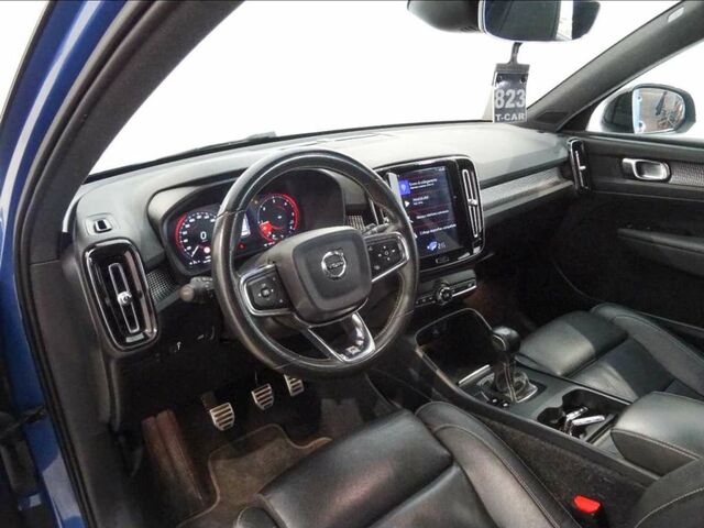 Синій Вольво XC40, об'ємом двигуна 1.97 л та пробігом 163 тис. км за 21475 $, фото 8 на Automoto.ua