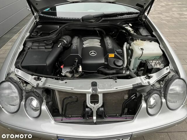 Мерседес ЦЛК-Класс 1999 в Европе на Automoto.ua Серый Мерседес ЦЛК-Класс, объемом двигателя 3.2 л и пробегом 49 тыс. км за 46900 $, фото 30 на Automoto.ua